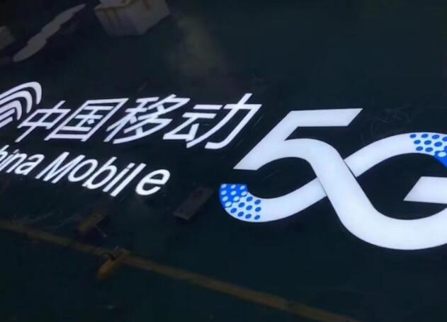 為什么說PC耐力板最適合做廣告燈箱?